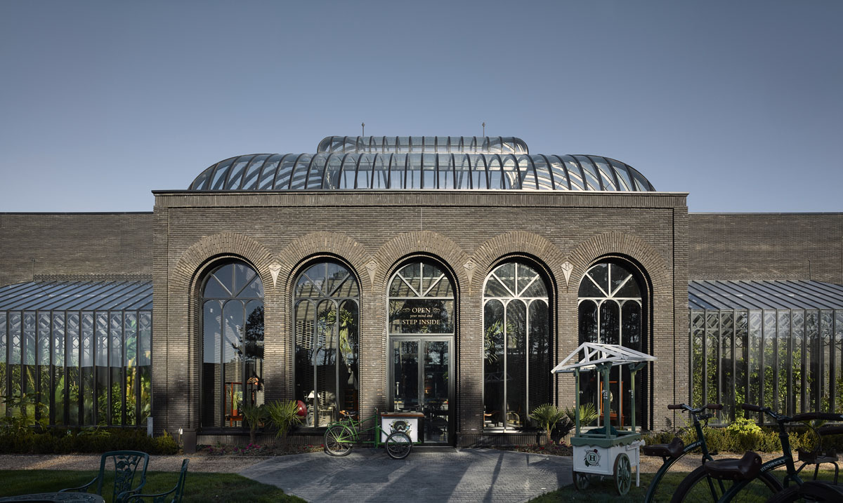 Dunkler Verblender Linea 7021 schafft starken Bezug zu den Markenfarben des legendären Hendrick’s Gin