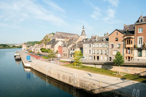 Gelungene Umgestaltung bringt Schönheit der Altstadt von Givet zur Geltung