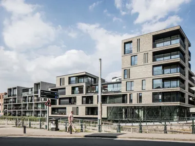 Hand-Made Verblender Miniature Grün Grau differenziert das Gebäude dank Textur und Farbe