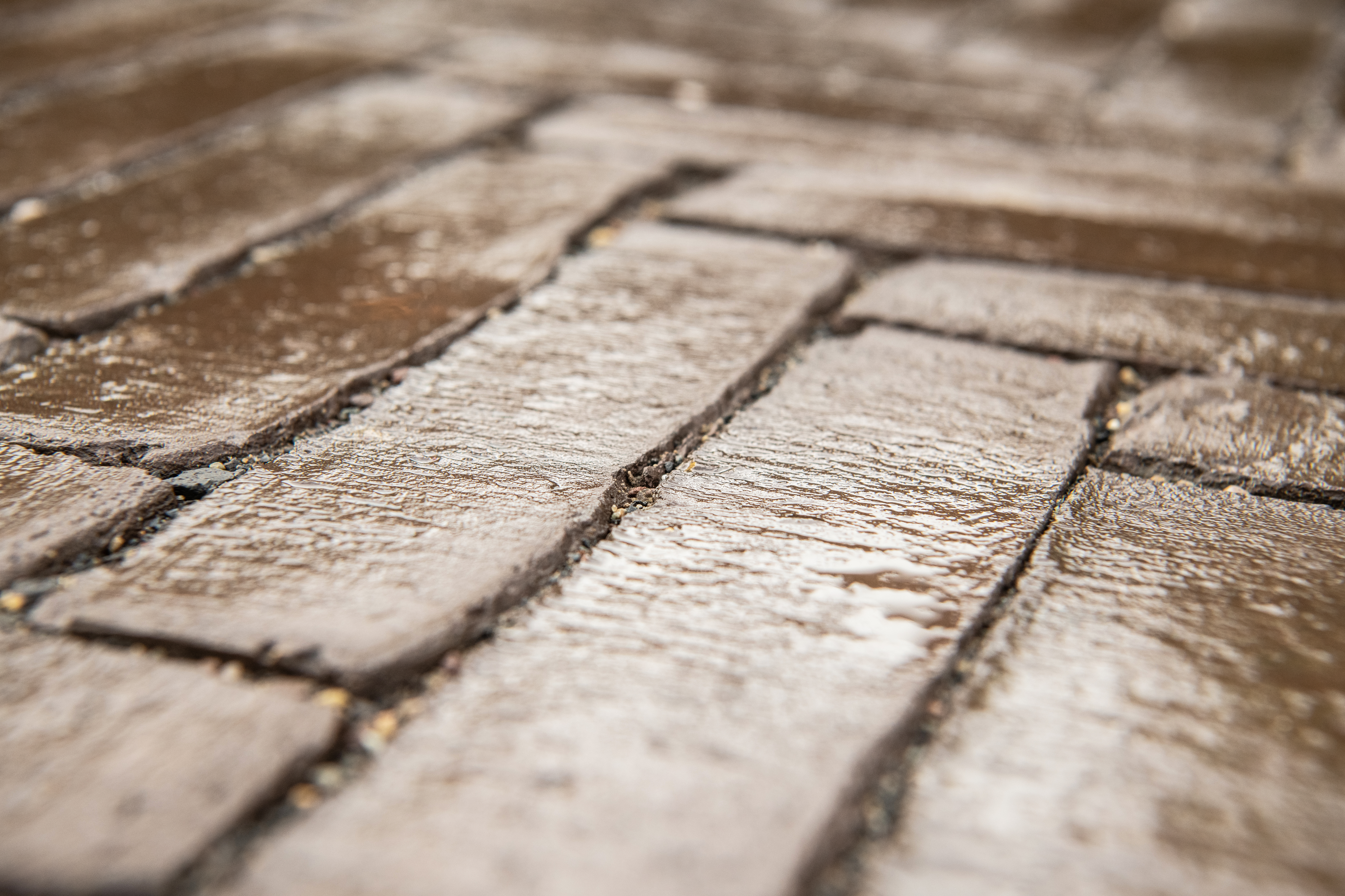 Wasserdurchlässiger Belag